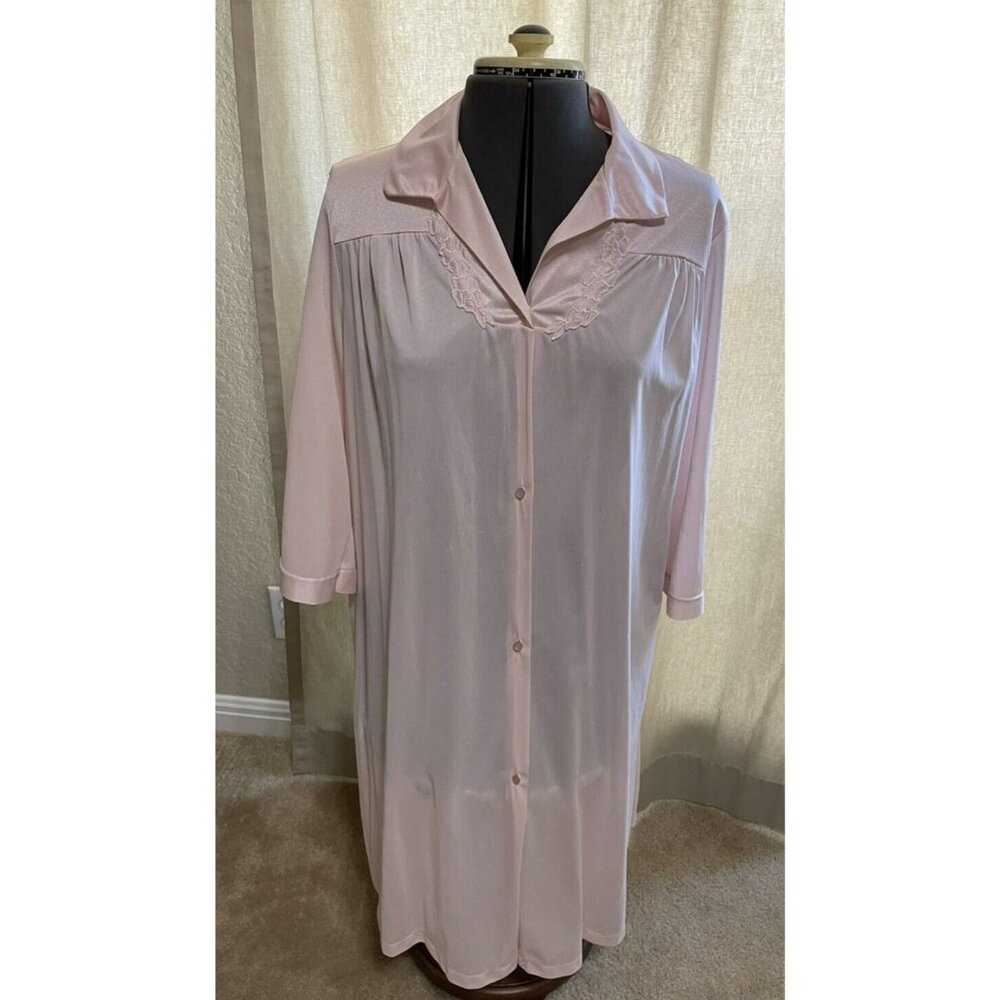 Vanity Fair Robe House Coat Pink Pearlized Buttons Nylon Size M Medium Vintage